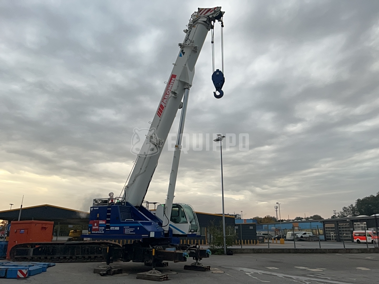 Tadano GTC-800 Mantis - - Used Crawler Crane