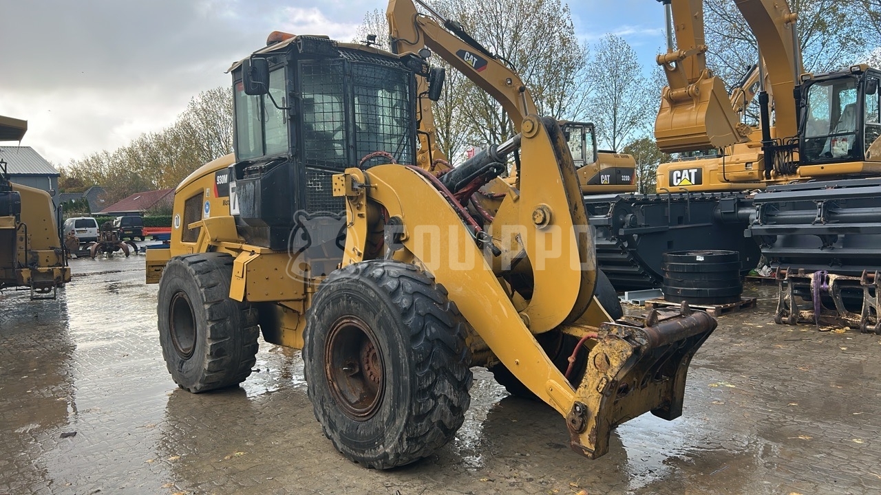 Caterpillar 930M  - - Used Wheel Loader