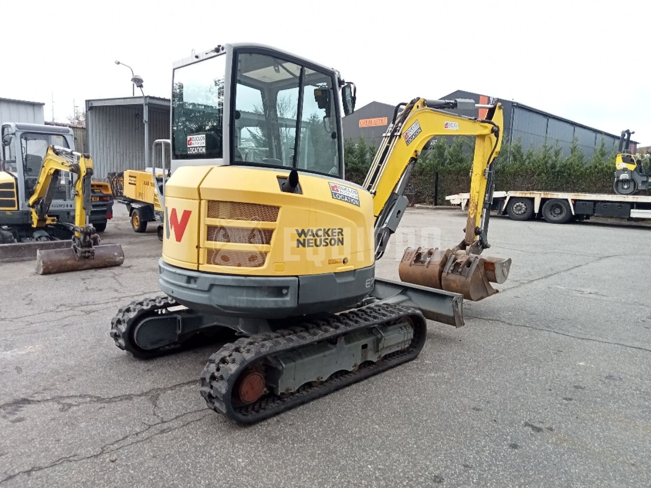 Wacker Neuson EZ36 with 3 excavator buckets - - Used Mini Excavator  < 7t