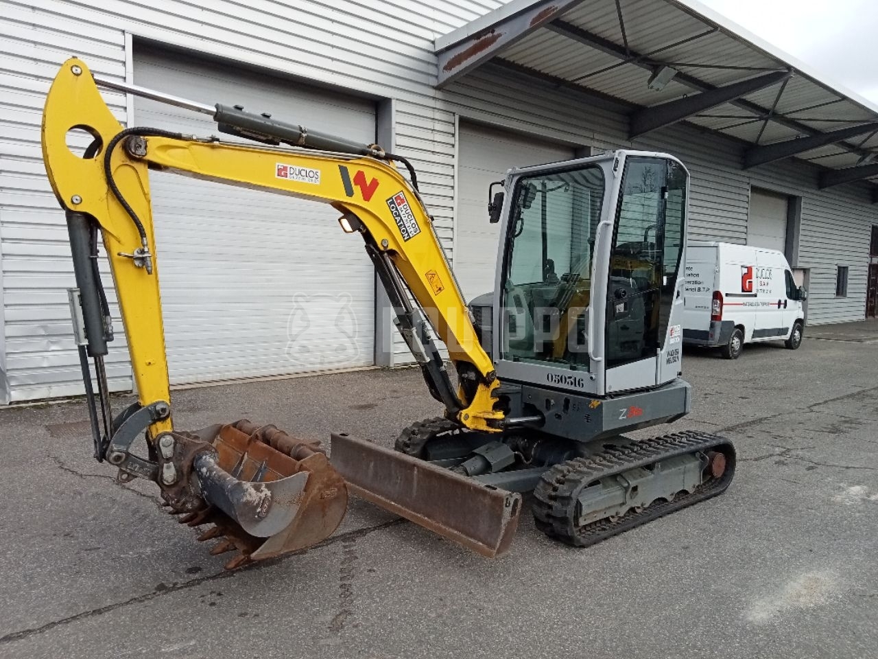 Wacker Neuson EZ36 with 3 excavator buckets - - Used Mini Excavator  < 7t