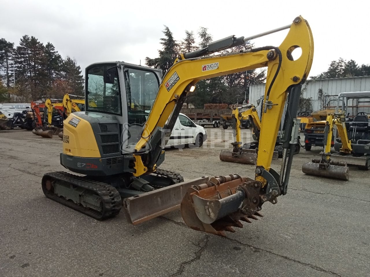 Wacker Neuson EZ36 with 3 excavator buckets - - Used Mini Excavator  < 7t