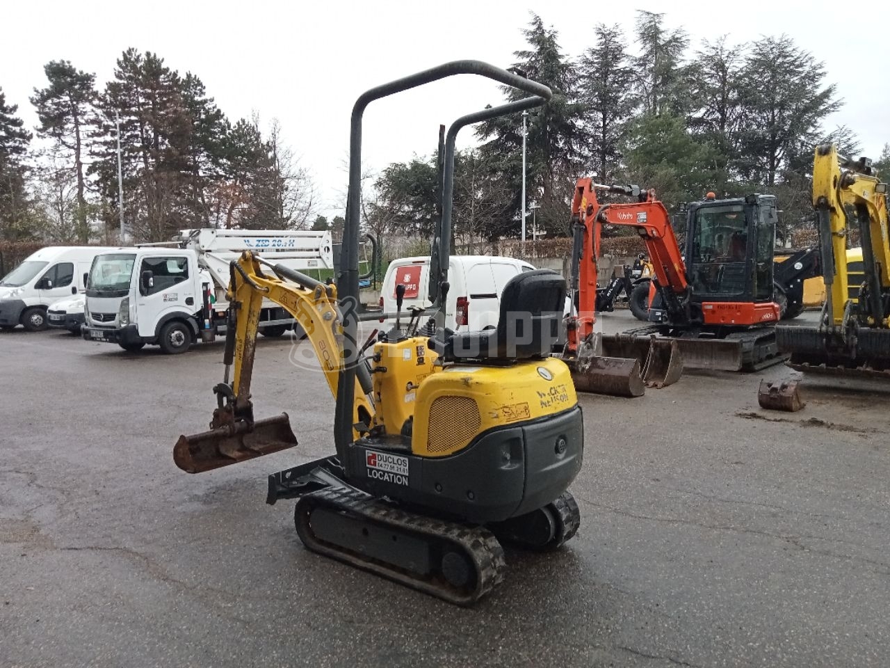 Wacker Neuson 803RD - - Used Mini Excavator < 7t