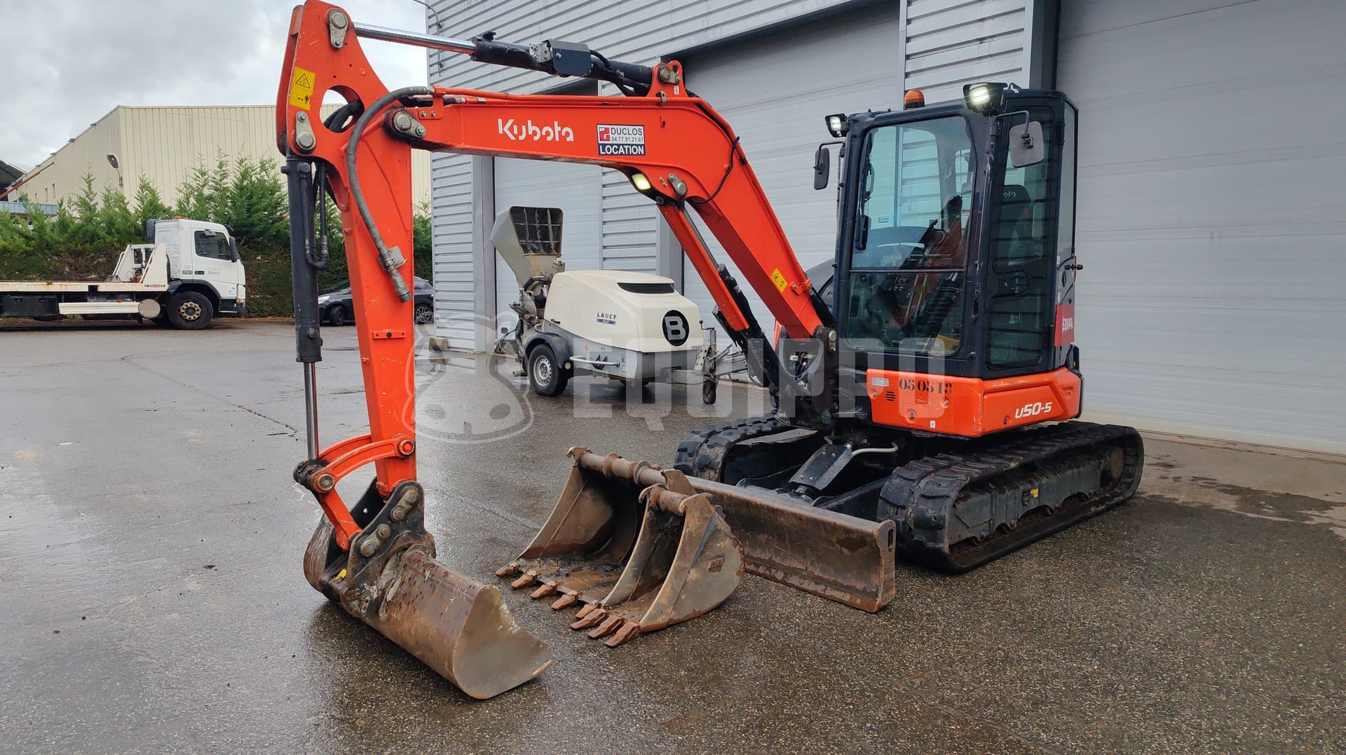 Kubota U50-5 with 3 excavator buckets - - Used Mini Excavator < 7t