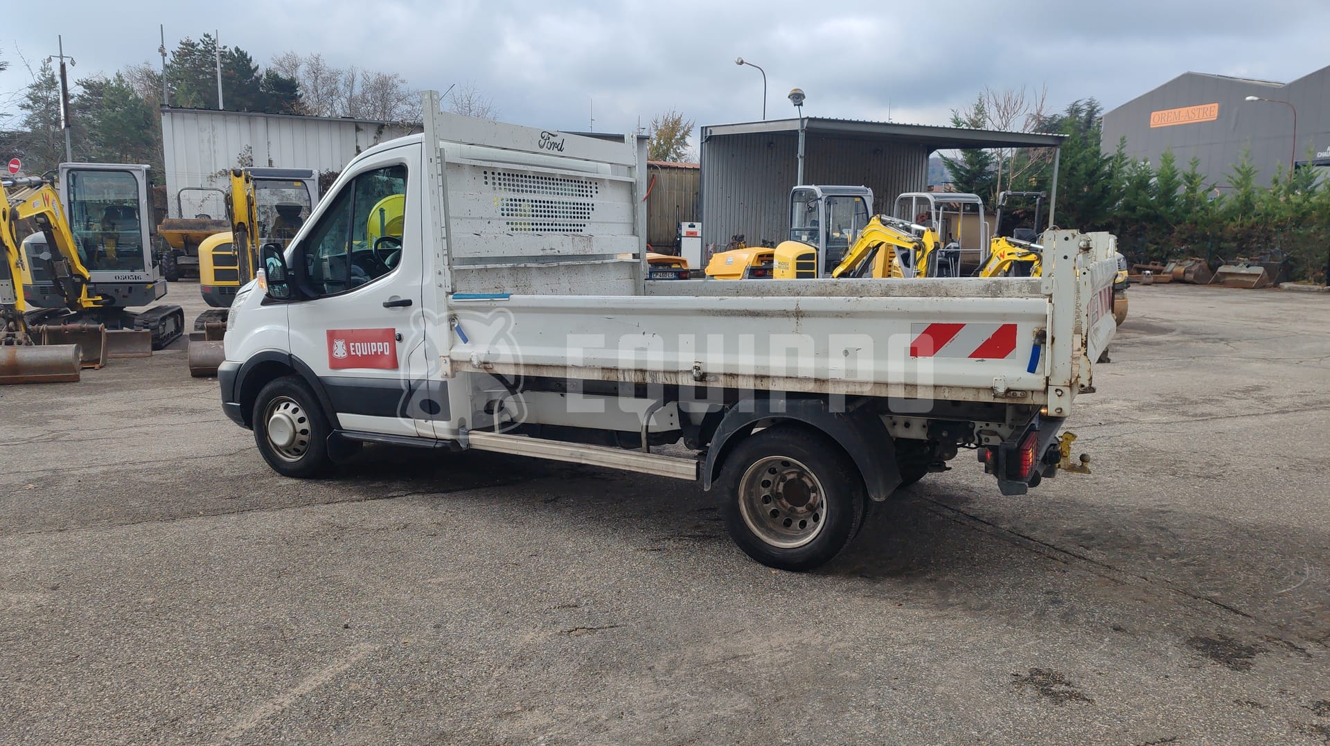 Ford TRANSIT  - - Used Commercial Vehicle - Tipper