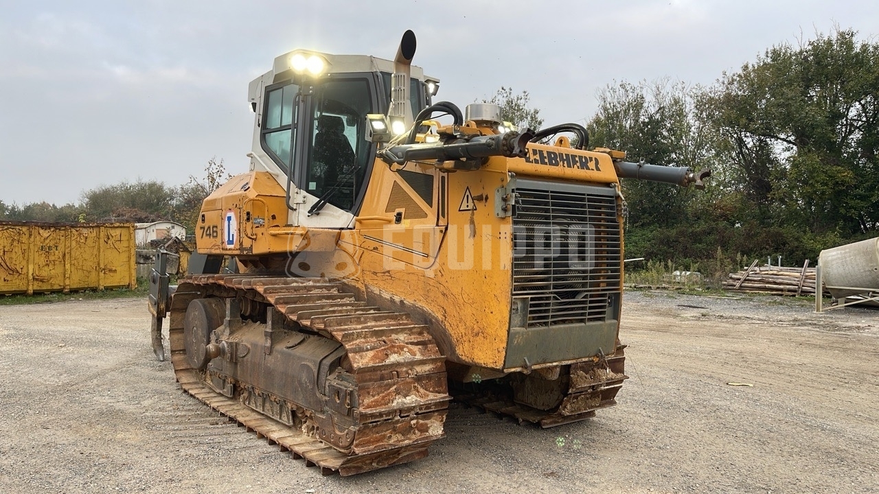 Liebherr Pr 746 L  - - Used Tracked Dozer