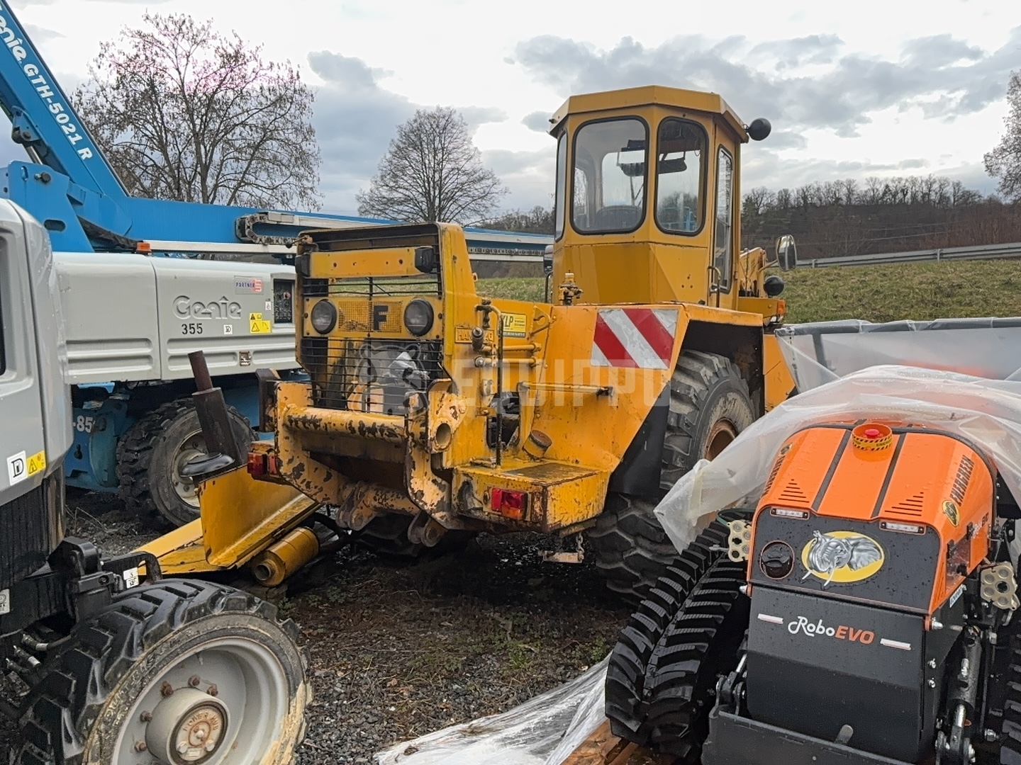 Hanomag MF 33C Massey Ferguson / for parts only - - Used Wheel Loader