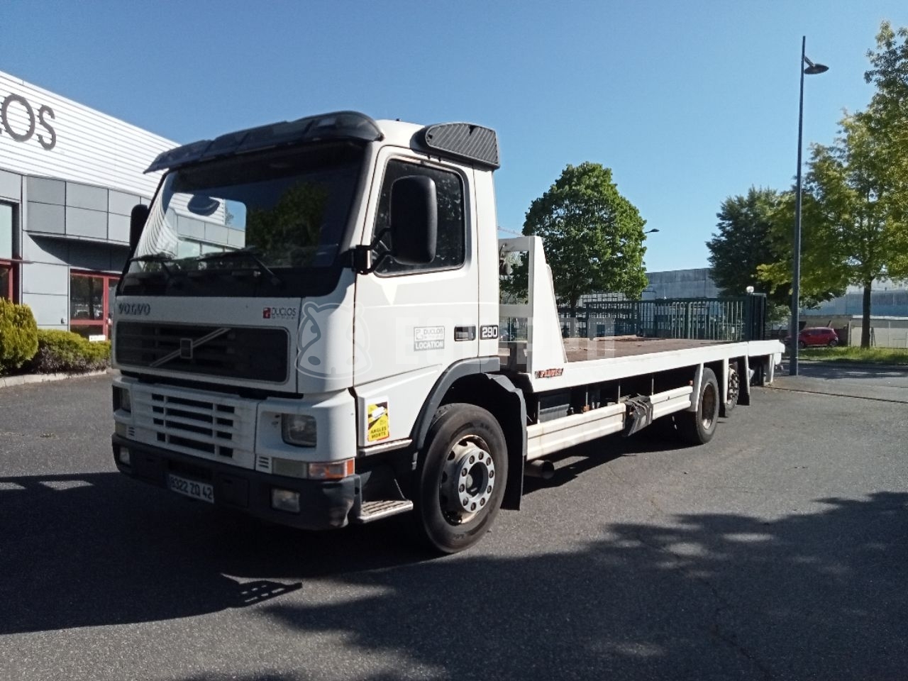 Volvo FM6229A - - Used Flat-bed Truck