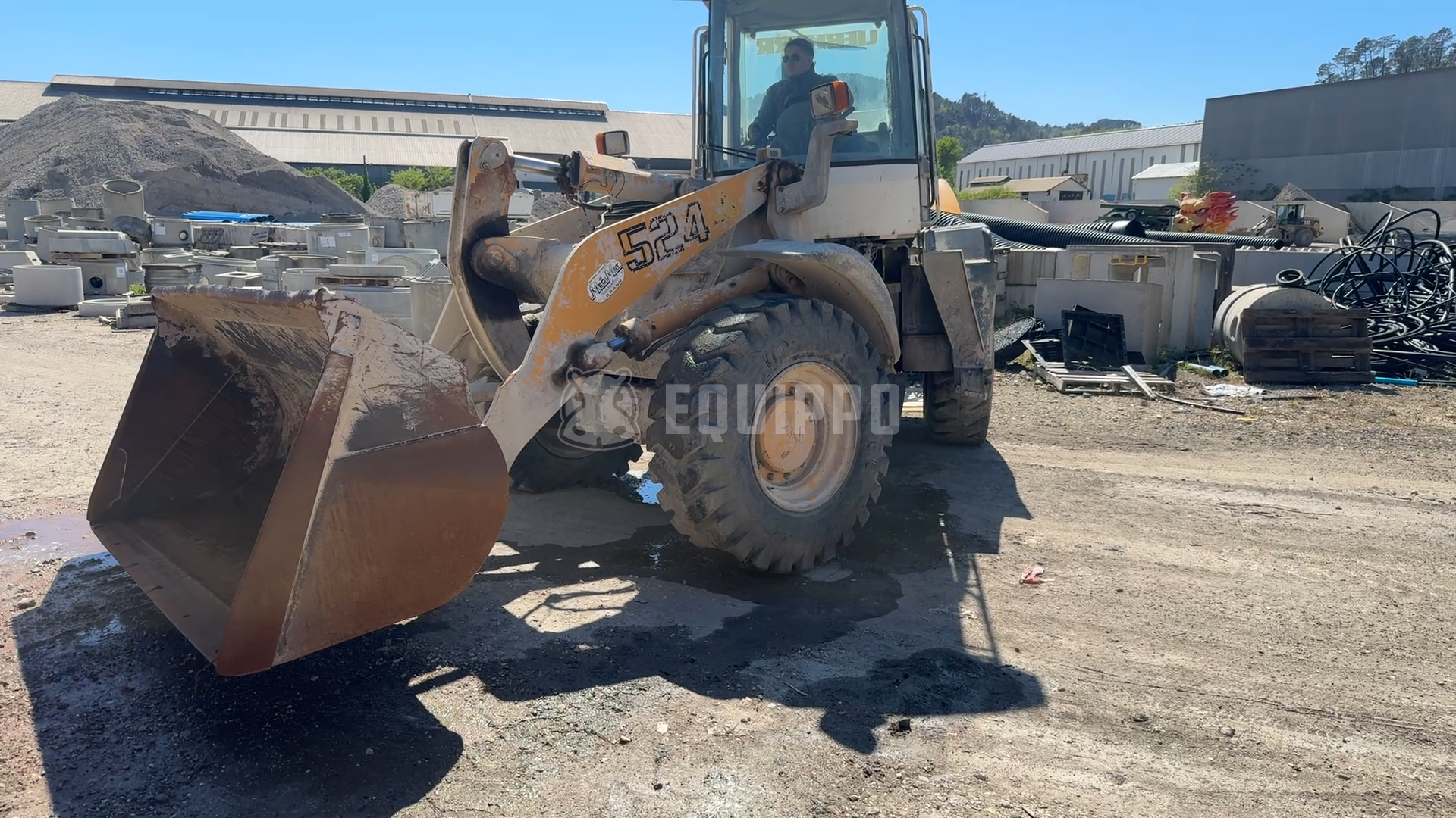 Liebherr L 524  - - Used Wheel Loader