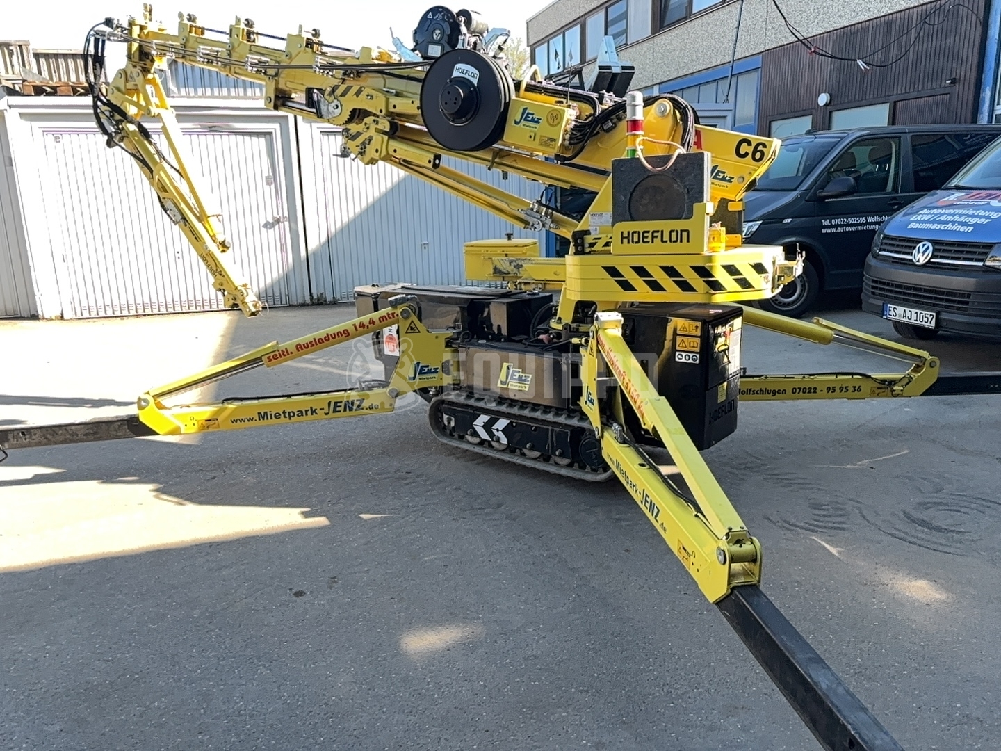 Hoeflon C6  - - Used Crawler Crane
