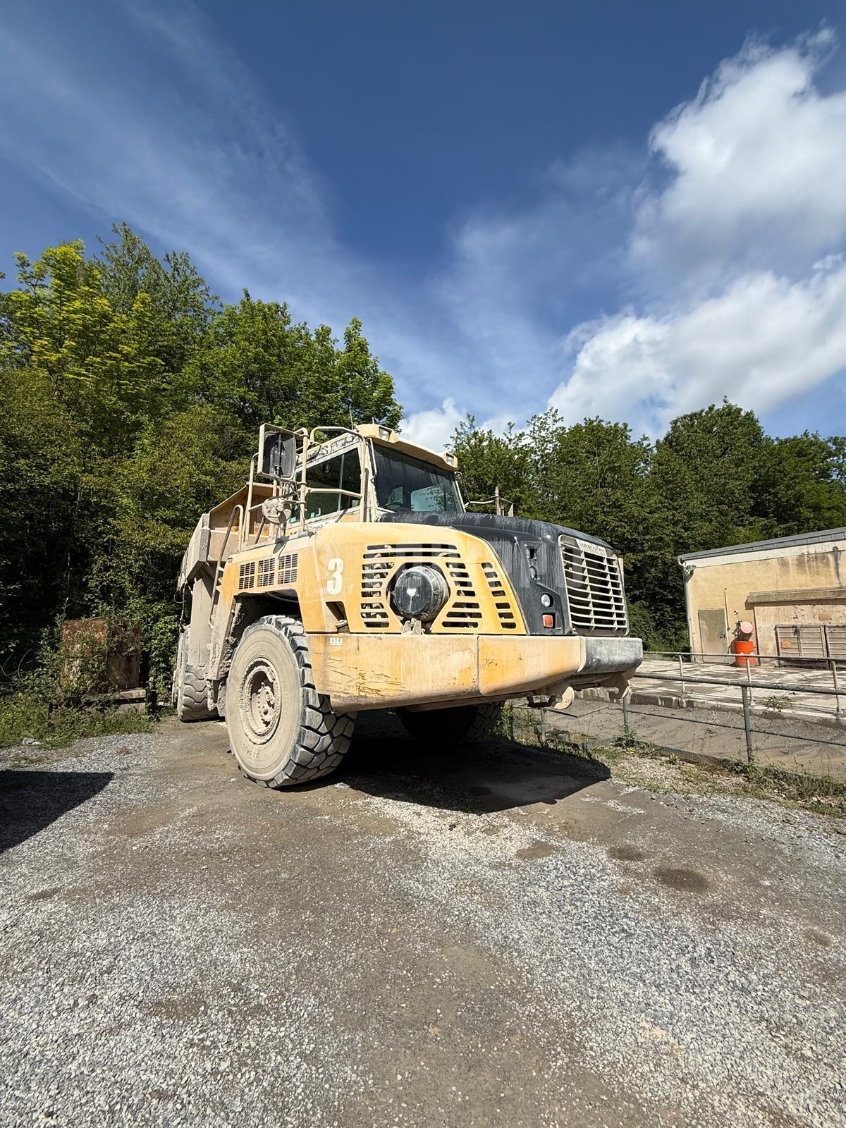 Komatsu HM300-3 - - Used Articulated Dump Truck
