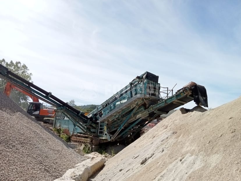 Picture of the Powerscreen Chieftain 1700