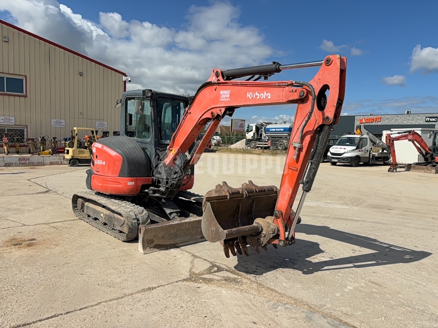 Kubota U55-4 KE with 3 excavator buckets - - Used Mini Excavator  < 7t