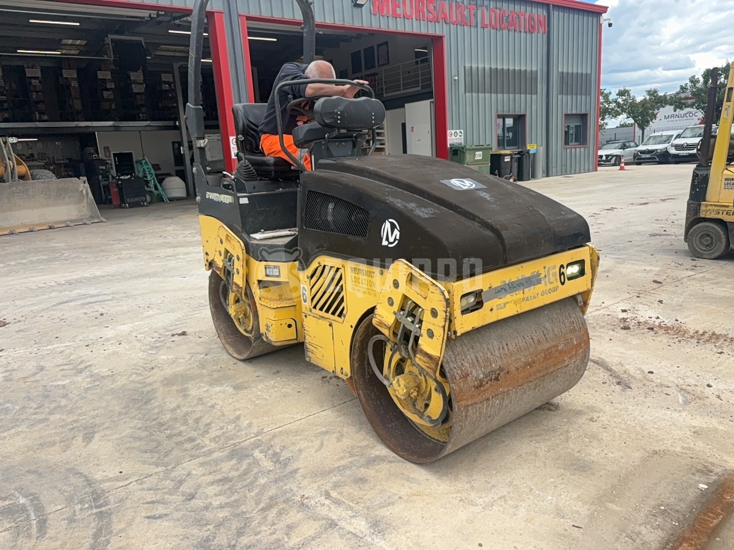 Bomag BW 100 AD-4  - - Used Tandem Roller