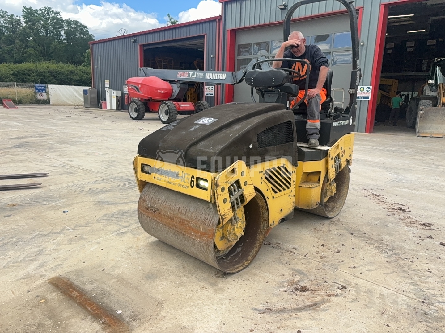 Bomag BW 100 AD-4  - - Used Tandem Roller