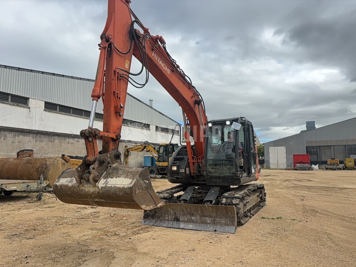 Hitachi ZX135US-5B  - - Used Tracked Excavator
