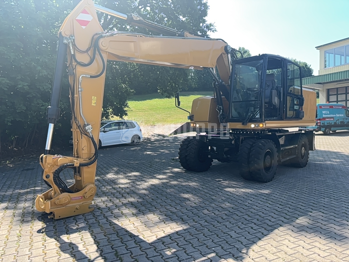 Caterpillar M320F  - - Used Wheeled Excavator
