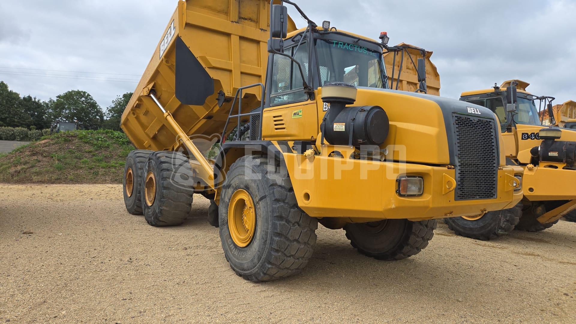 Bell B40D  - - Used Articulated Dump Truck