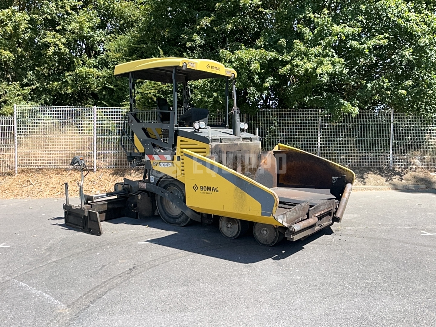 Bomag bf 300 p  - - Used Asphalt Paver