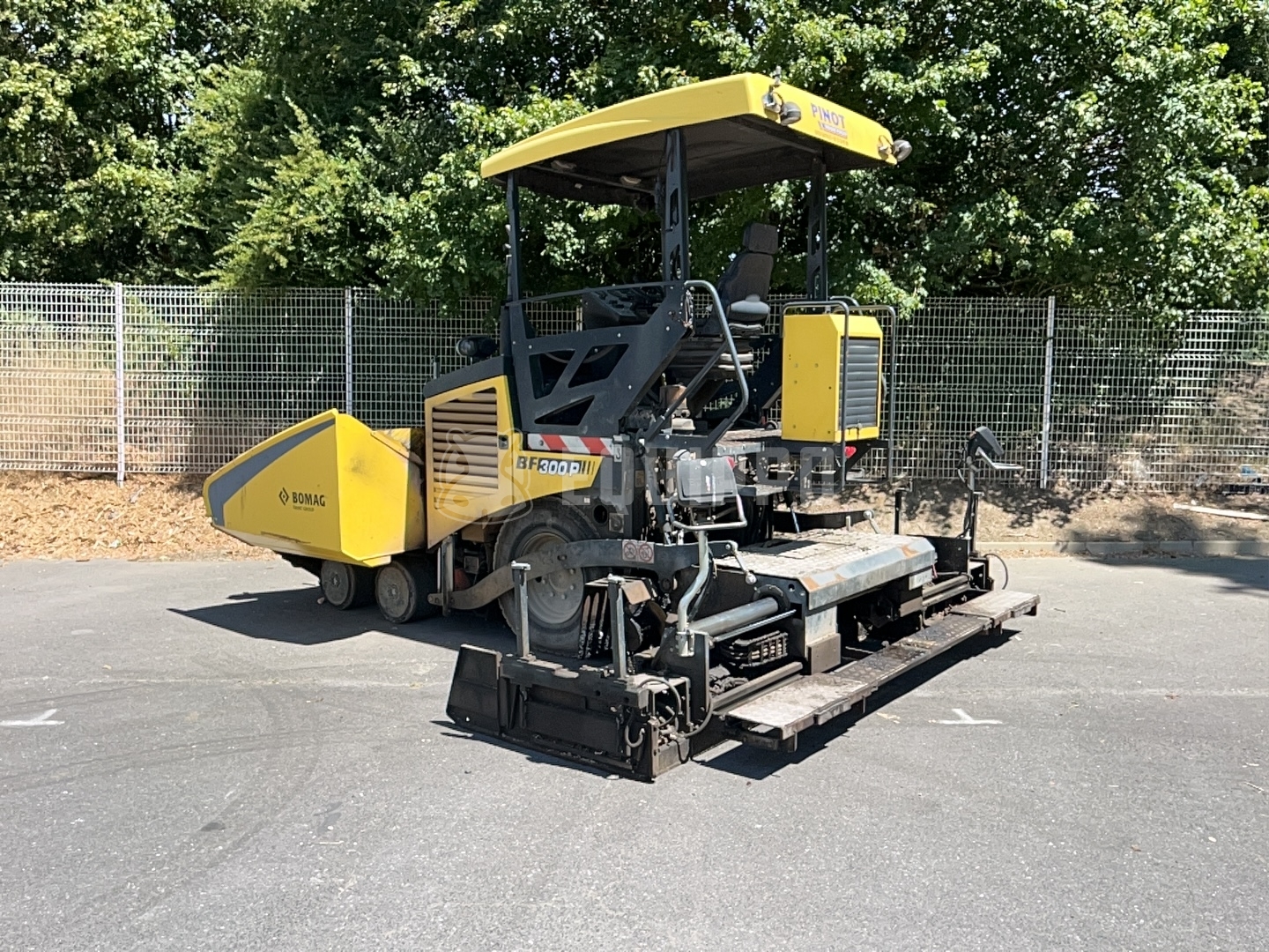 Bomag bf 300 p  - - Used Asphalt Paver
