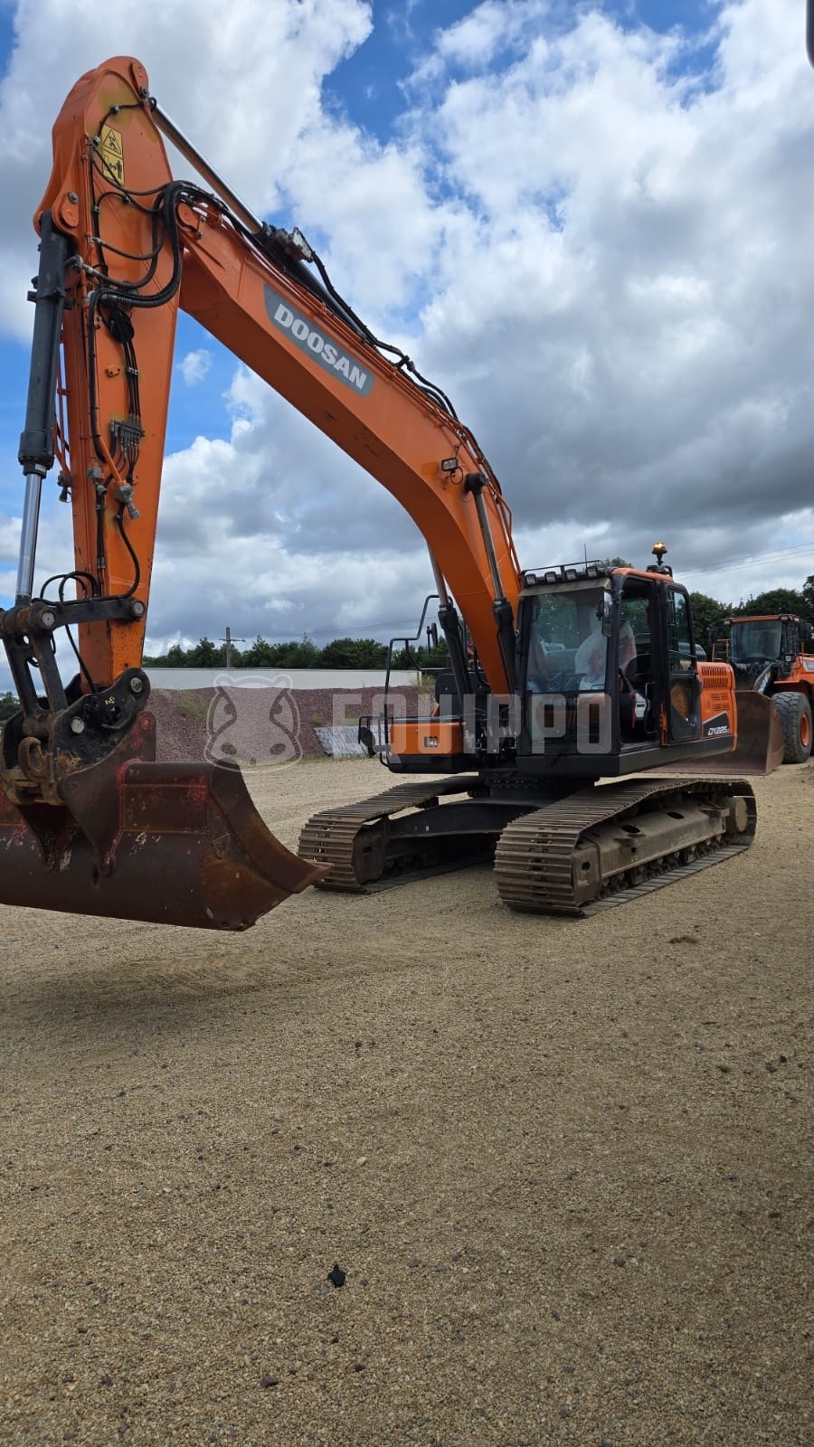 Doosan DX225LC-5  - - Used Tracked Excavator
