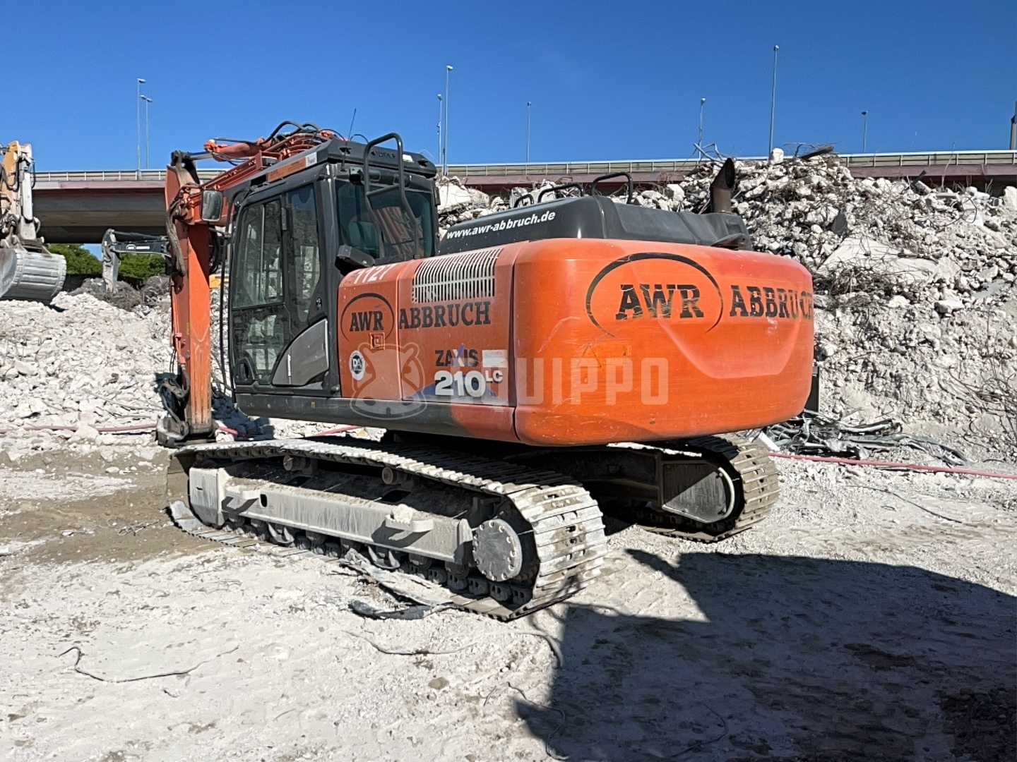 Hitachi ZX210LC-6  - - Used Tracked Excavator
