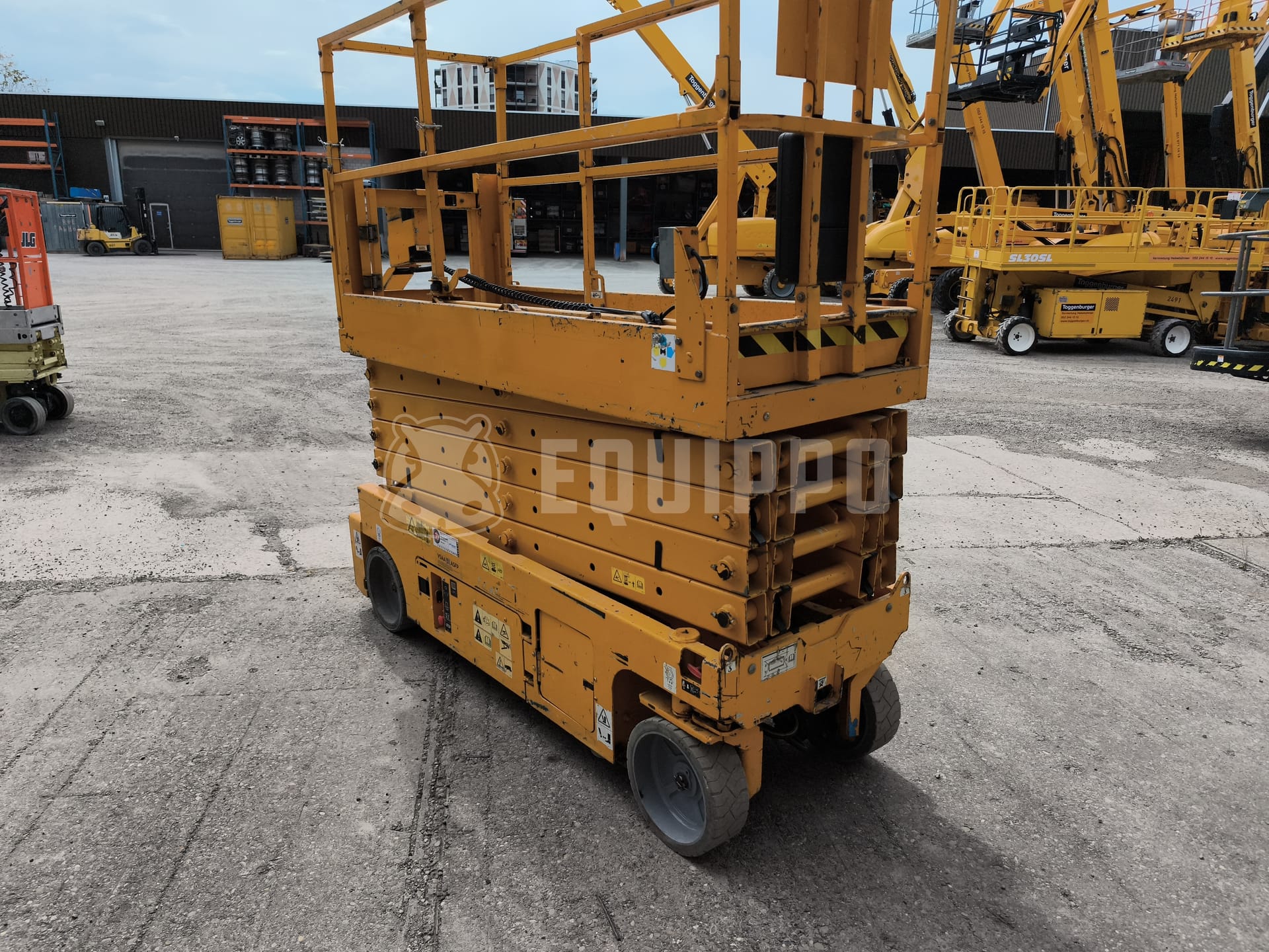 Genie GS-3232  - - Used Scissor Lift